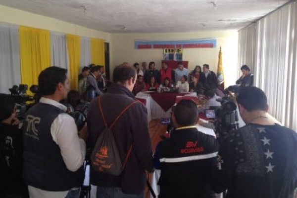 Ecuador: Union resists government threat of dissolution