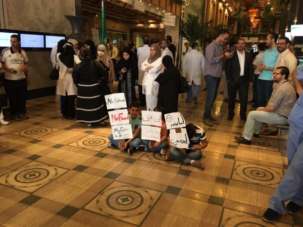 Saudi Arabia: Saudi and foreign workers unite to strike over unpaid wages
