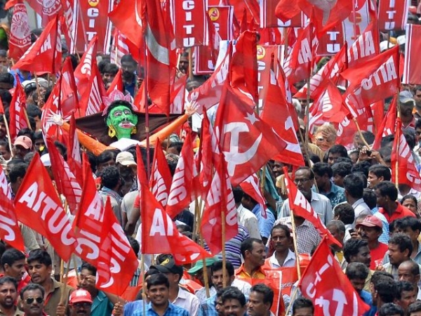 India : Mixed response to union strike in West Bengal