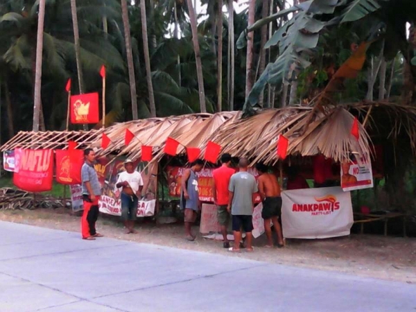 Philippines : Protest camp of banana workers fired at hours after Kidapawan massacre