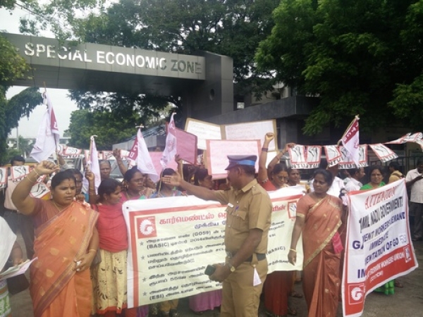 India : National Strike 2016: Garment workers detained by the police following demo at MEPZ-Special Economic Zone