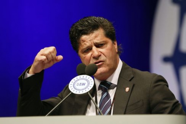 Canada :  Union Fights to Counter Mexico Pull in Auto Talks