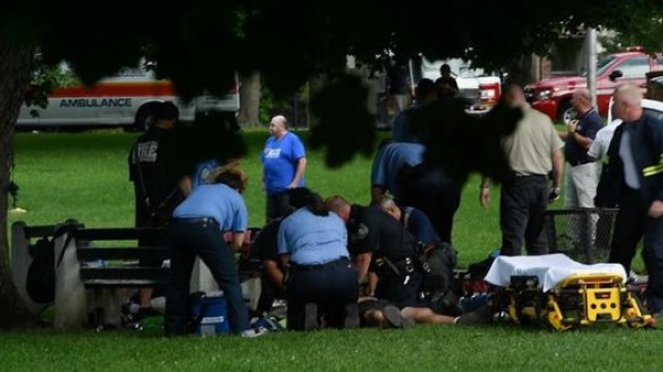 One dead, 4 injured in lightning strike in N.Y. park